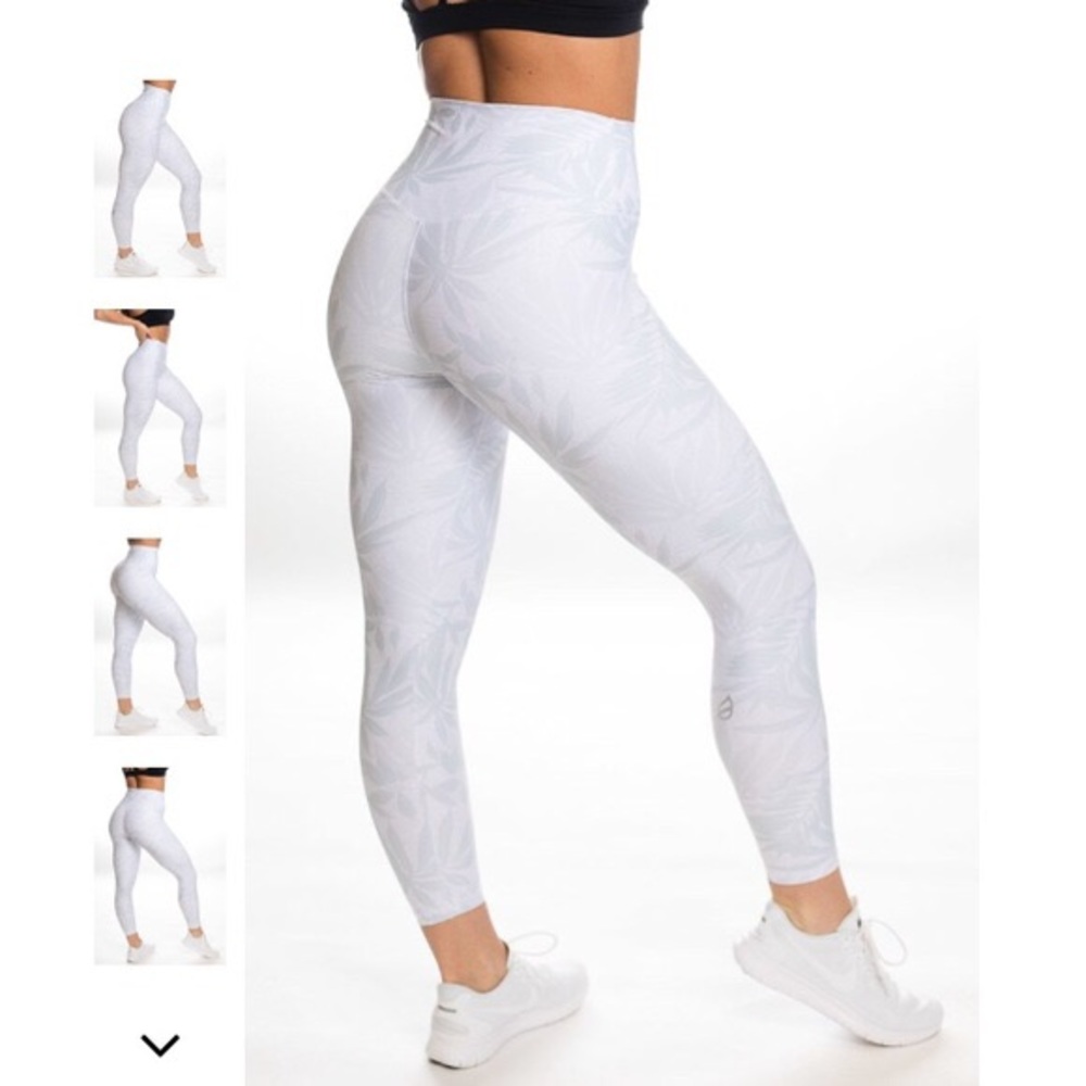 NWOT P’tula White Desiree Leggings